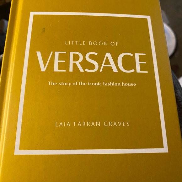 Versace Other - Versace Little Book of Fashion